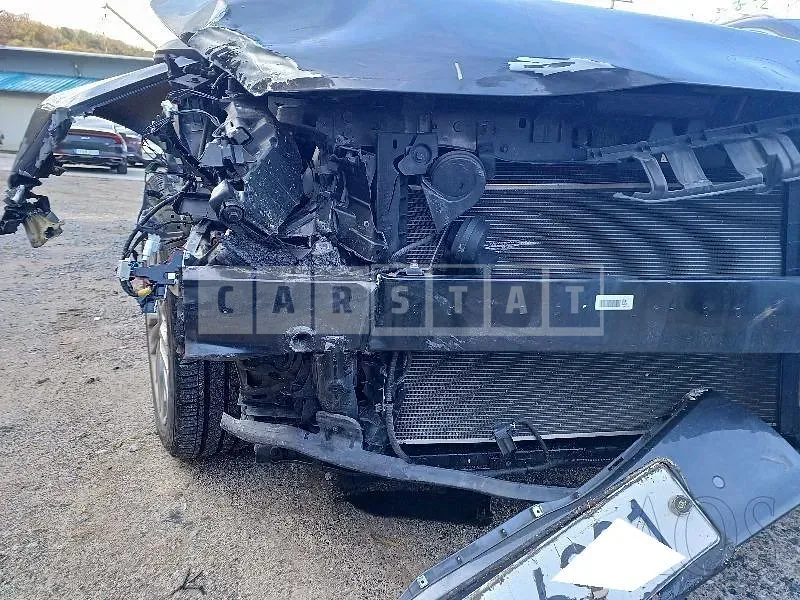 Photo 2 of 32: 2019 Kia K5, VIN KNAGU411BKA331713 — Korean insurance auction