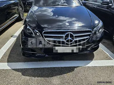 Photo 1 of 12: 2015 Mercedes-Benz E300 4Matic — Korean insurance auction