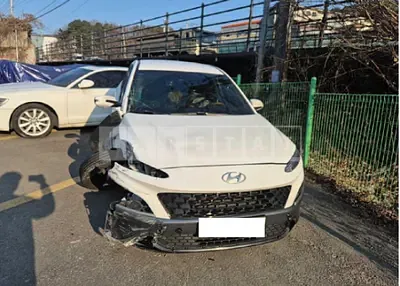 Photo 1 of 13: 2021 Hyundai Kona — Korean insurance auction