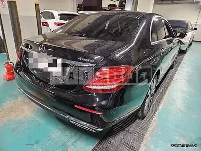 Photo 1 of 26: 2018 Mercedes-Benz E400 4Matic, VIN WDDZF6GB0JA403347 — Korean insurance auction