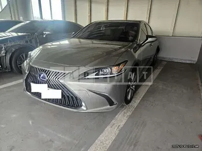 Photo 1 of 15: 2020 Lexus ES300h — Korean insurance auction