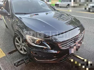 Photo 1 of 13: 2015 Volvo S60D3 — Korean insurance auction