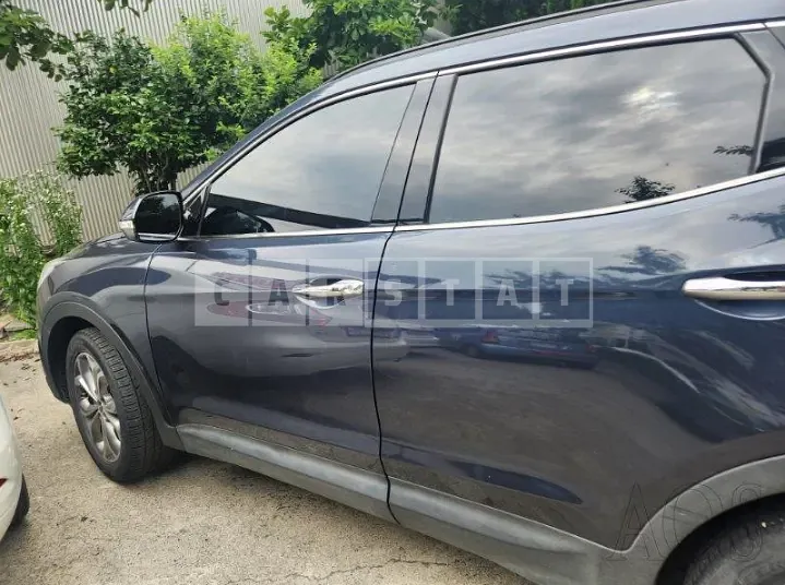 Photo 2 of 11: 2015 Hyundai Santa Fe, VIN KMHSW81UBFU517514 — Korean insurance auction