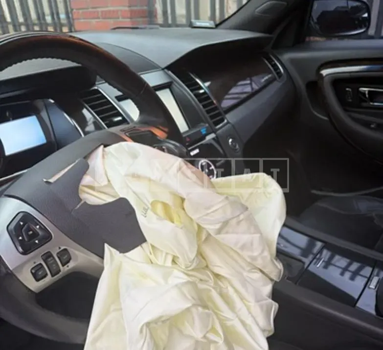 Photo 2 of 7: 2015 Ford Taurus — Korean insurance auction