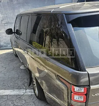 Photo 1 of 30: 2017 Land Rover Range Rover 4.4d, VIN SALGA2FJ5HA333171 — Korean insurance auction