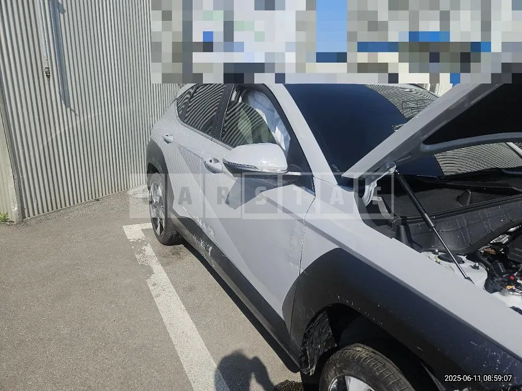 Photo 2 of 48: 2025 Hyundai Kona 1.6 — Korean insurance auction