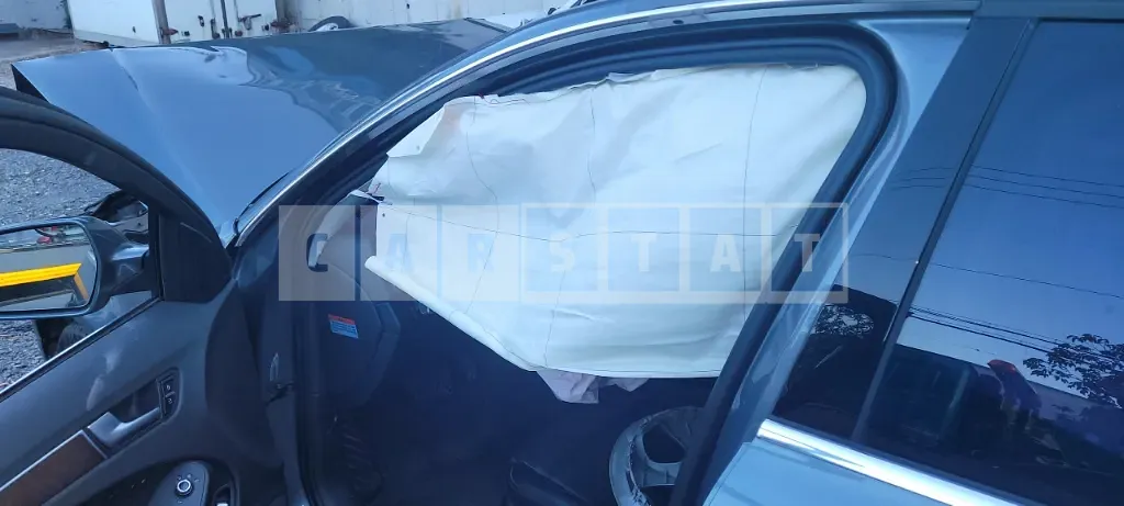 Photo 2 of 10: 2015 Audi A4 35 TDI quattro, VIN WAUZZZ8K4FN028271 — Korean insurance auction