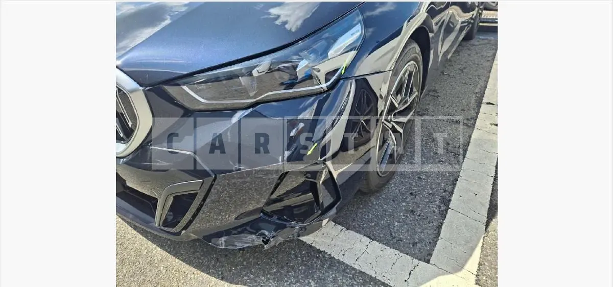 Photo 2 of 4: 2025 BMW (parts) 520i Light — Korean insurance auction