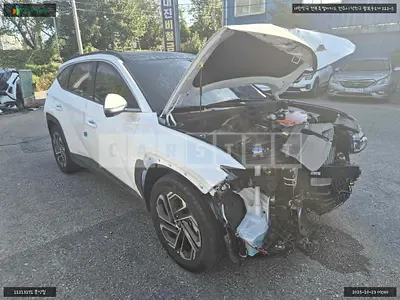 Photo 1 of 9: 2025 Hyundai Tucson Hybrid, VIN KMHJE811BSU347157 — Korean insurance auction