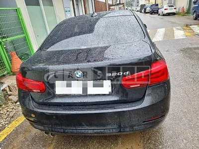 Photo 1 of 13: 2017 BMW 320d, VIN WBA8C5102HA069961 — Korean insurance auction