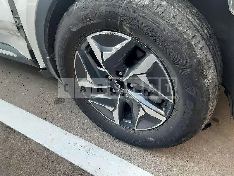 Photo 2 of 37: 2021 Kia Sorento, VIN KNARL81GBNA082830 — Korean insurance auction