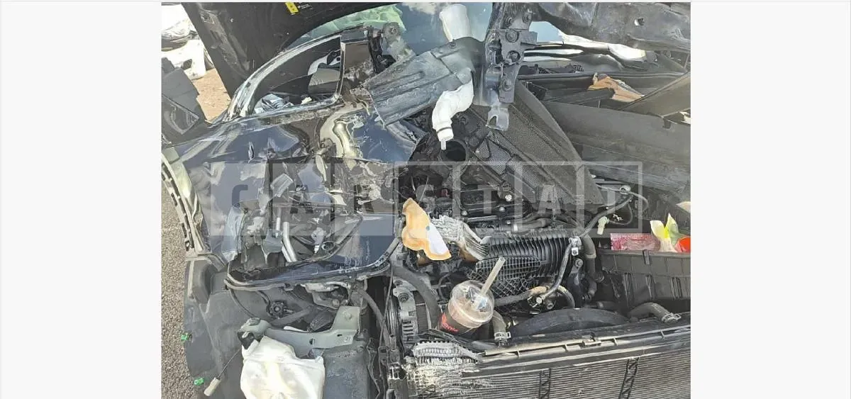 Photo 2 of 37: 2021 Volvo XC40B4 AWD — Korean insurance auction