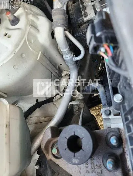 Photo 2 of 10: 2015 Kia Sportage R — Korean insurance auction