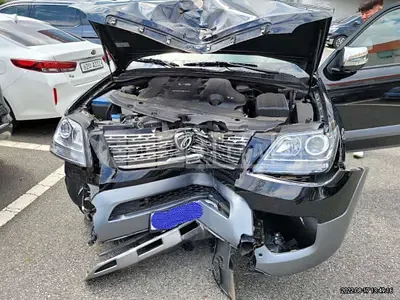 Photo 1 of 26: 2018 Kia Mojave, VIN KNAKN814DJA180000 — Korean insurance auction