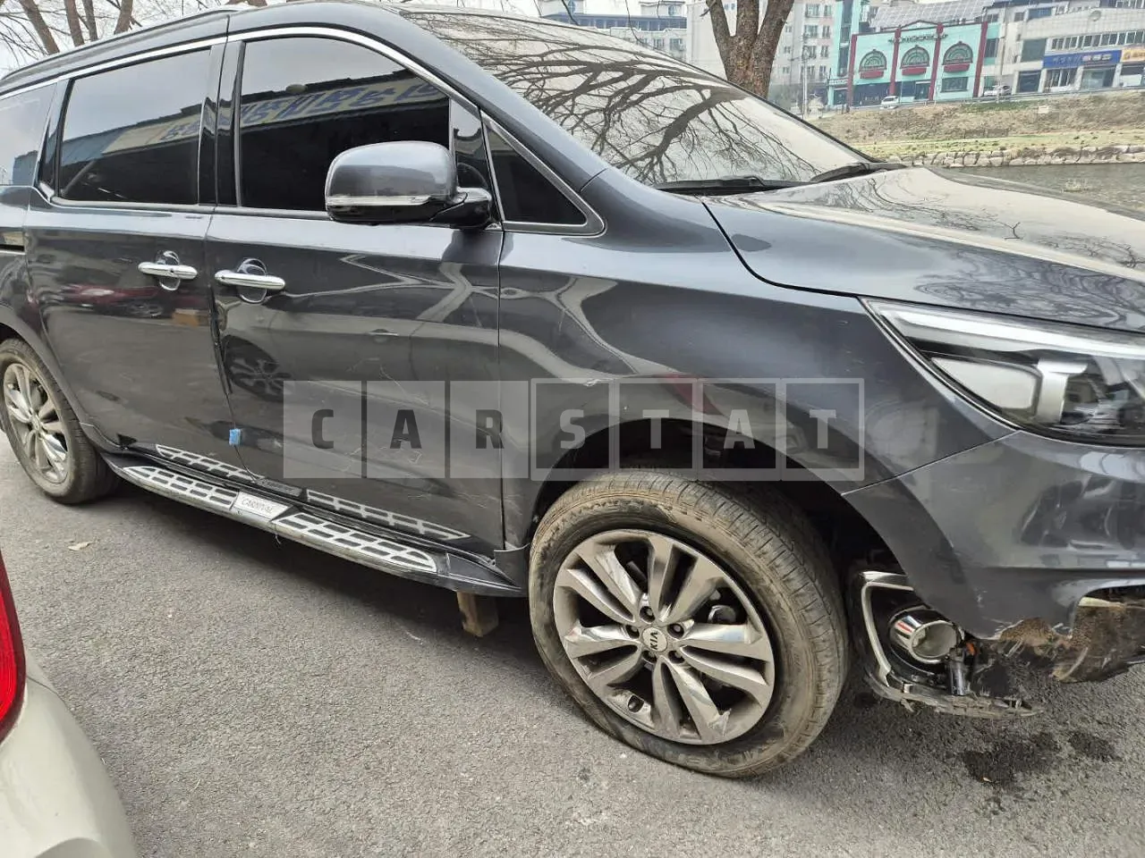 Photo 2 of 15: 2016 Kia Carnival, VIN KNAME81ABHS267835 — Korean insurance auction