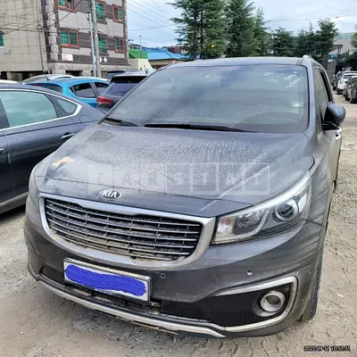 Photo 1 of 9: 2017 Kia Carnival, VIN KNAME811BHS317719 — Korean insurance auction