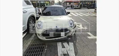 Photo 1 of 10: 2017 MINI Cooper D — Korean insurance auction