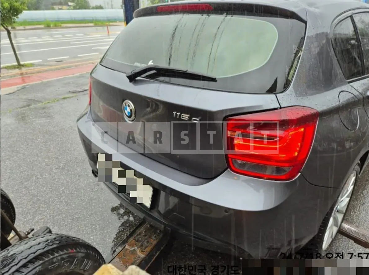 Photo 2 of 9: 2015 BMW 118d — Korean insurance auction