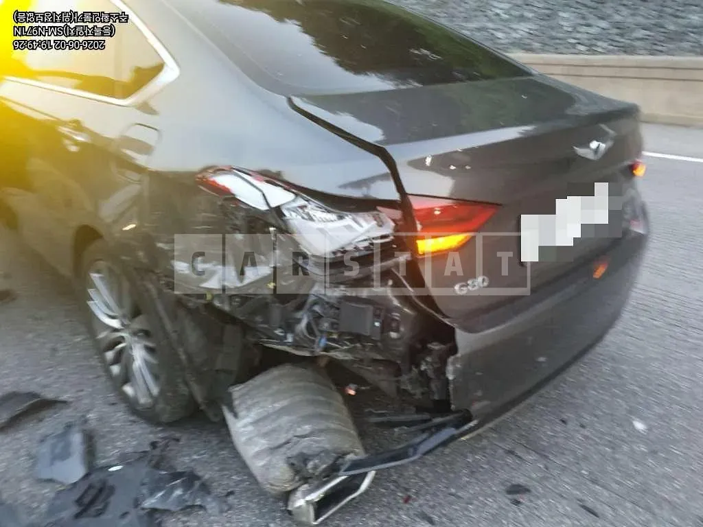 Photo 2 of 37: 2018 Genesis G80 — Korean insurance auction