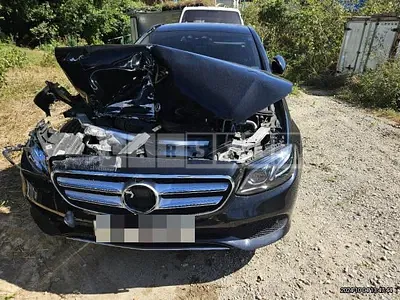 Photo 1 of 9: 2017 Mercedes-Benz E300 — Korean insurance auction