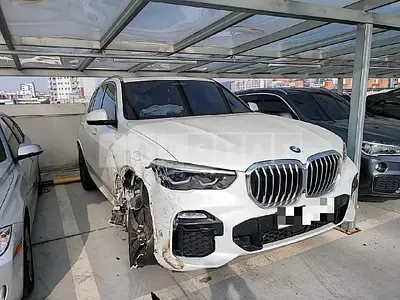 Photo 1 of 13: 2020 BMW X5 xDrive 30d, VIN WBACV6100L9C83628 — Korean insurance auction
