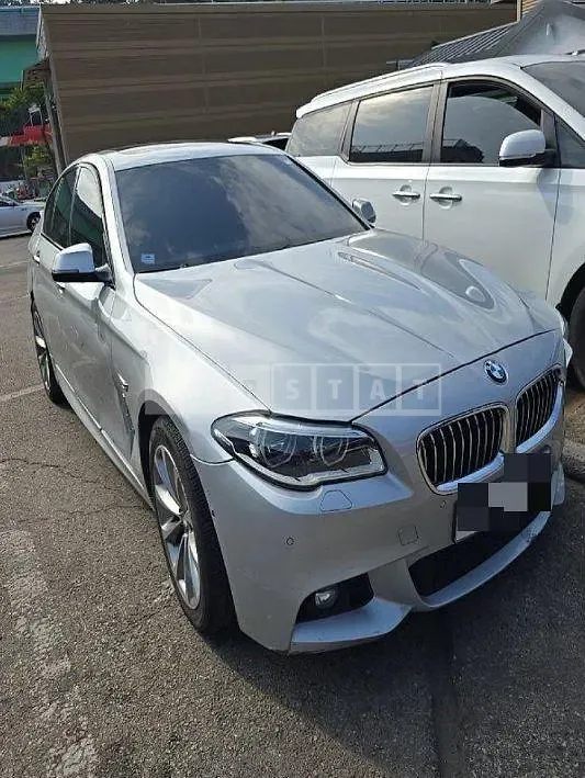 Photo 2 of 10: 2015 BMW 520d, VIN WBA5E5105GG070210 — Korean insurance auction