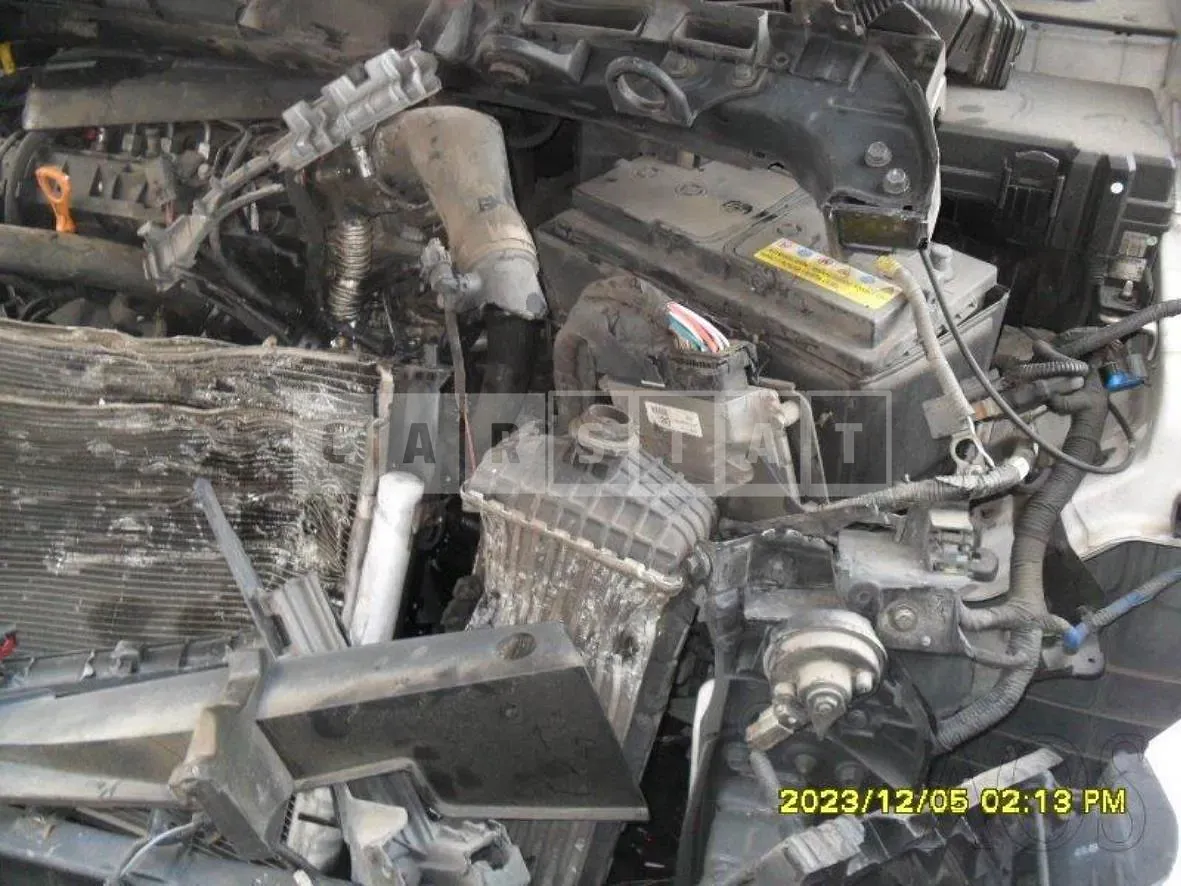Photo 2 of 8: 2015 Hyundai Tucson TL, VIN KMHJ3815GGU040365 — Korean insurance auction