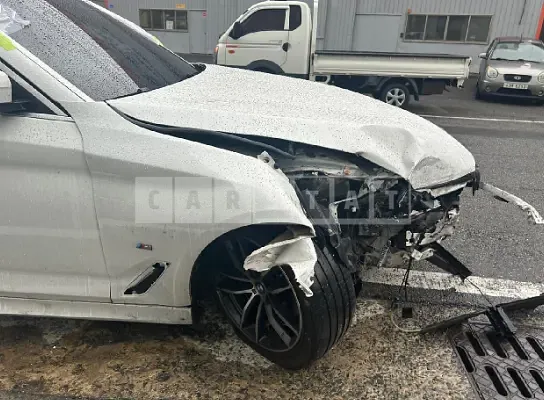 Photo 2 of 7: 2021 BMW 523d, VIN WBA11ES06MWX13237 — Korean insurance auction