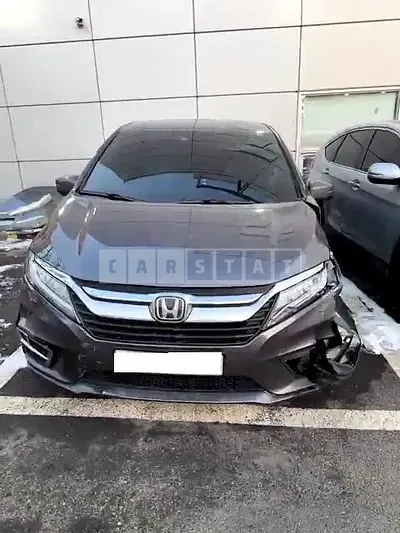 Photo 1 of 18: 2018 Honda Odyssey, VIN 5KBRL6880KB600178 — Korean insurance auction