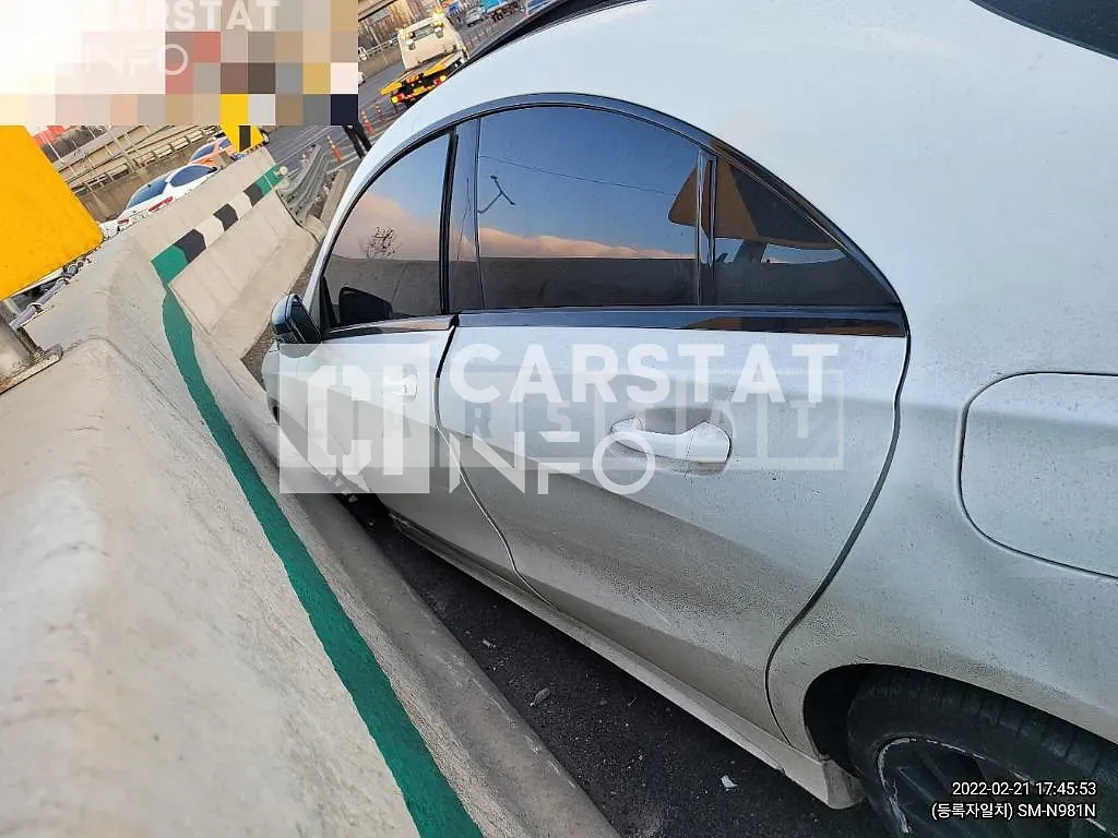 Photo 2 of 5: 2019 Mercedes-Benz CLA 250 4Matic, VIN WDDSJ4GB4KN703374 — Korean insurance auction