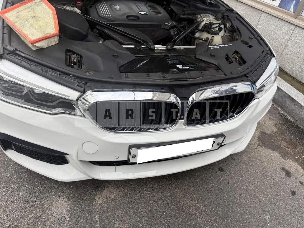 Photo 2 of 33: 2017 BMW 520d, VIN WBAJC3105JWB78545 — Korean insurance auction