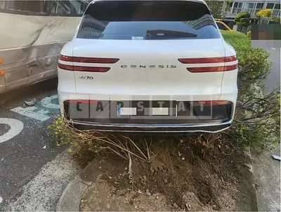 Photo 1 of 32: 2025 Genesis GV70 — Korean insurance auction