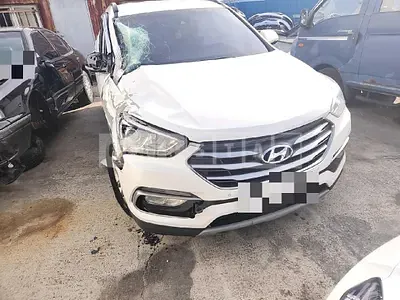 Photo 1 of 20: 2017 Hyundai Santa Fe DM, VIN KMHSW81UBJU801350 — Korean insurance auction