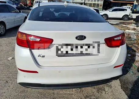 Photo 2 of 14: 2015 Kia K5, VIN KNAGN418BFA563377 — Korean insurance auction