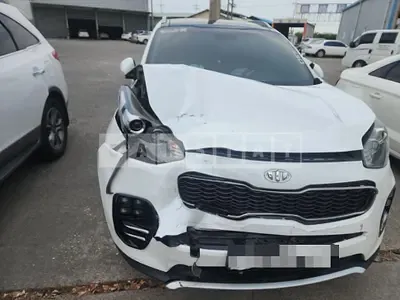 Photo 1 of 15: 2016 Kia Sportage 2.0 — Korean insurance auction