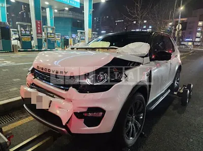 Photo 1 of 2: 2019 Land Rover Discovery Sport TD4 180PS, VIN SALCA2BN0KH784014 — Korean insurance auction