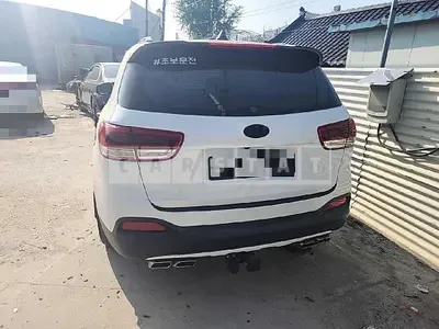 Photo 1 of 40: 2017 Kia Sorento — Korean insurance auction