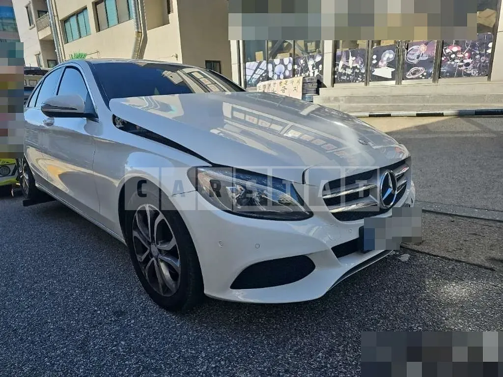 Photo 2 of 10: 2016 Mercedes-Benz C220 d — Korean insurance auction