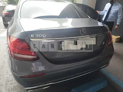 Photo 1 of 28: 2018 Mercedes-Benz E 300 — Korean insurance auction