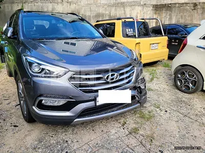 Photo 1 of 40: 2016 Hyundai Santa Fe, VIN KMHSW81XBGU625328 — Korean insurance auction