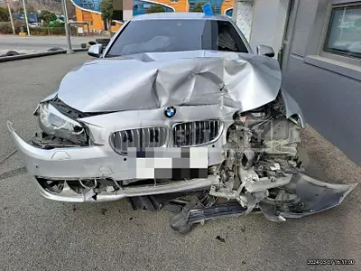Photo 1 of 8: 2015 BMW 520d xDrive, VIN WBA5E7107FG153034 — Korean insurance auction