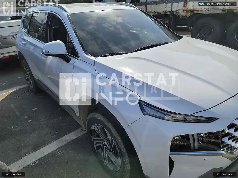 Photo 2 of 7: 2020 Hyundai Santa Fe, VIN KMHS381HGMU330294 — Korean insurance auction