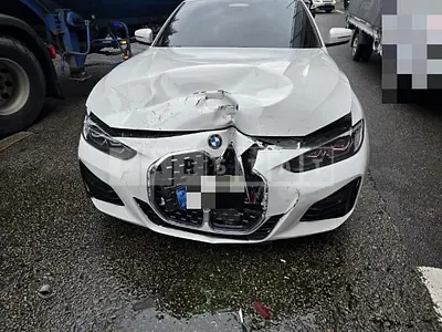 Photo 1 of 6: 2021 BMW 420i Convertible — Korean insurance auction