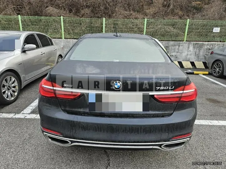 Photo 2 of 12: 2015 BMW 750Li xDrive, VIN WBA7F2102GG382246 — Korean insurance auction