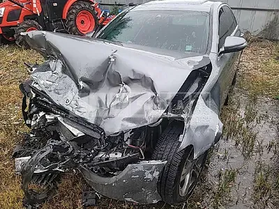 Photo 1 of 22: 2019 Mercedes-Benz E220d, VIN WDDZF0EB3KA491702 — Korean insurance auction