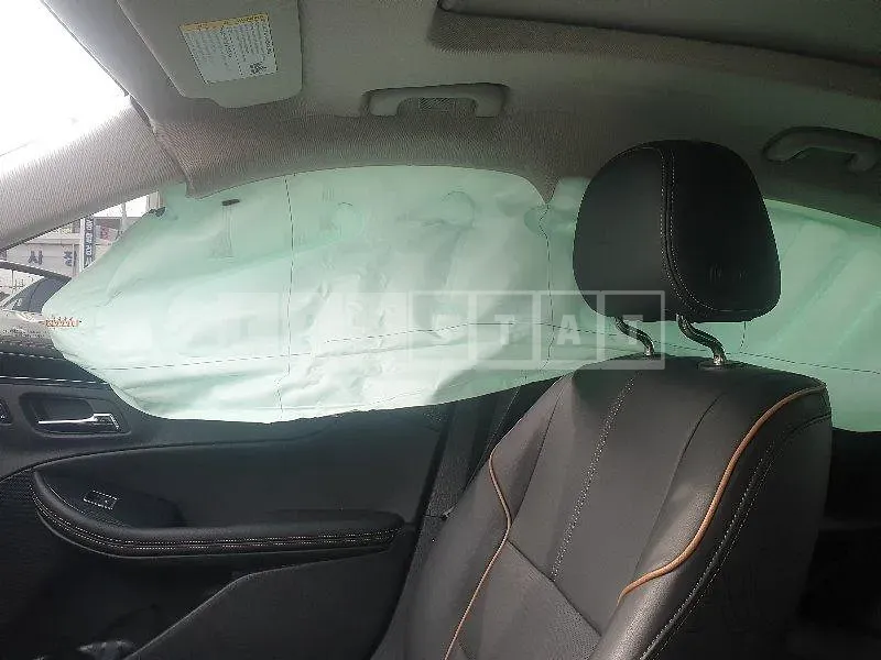 Photo 2 of 15: 2018 Chevrolet Impala 2.5 — Korean insurance auction