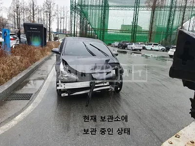 Photo 1 of 17: 2022 Toyota Prius 2WD, VIN JTDKAMFU4N3177129 — Korean insurance auction