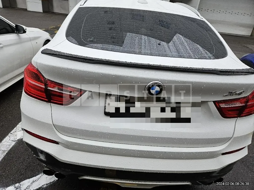 Photo 2 of 17: 2017 BMW X4 xDrive20d, VIN WBAXX1101H0W14076 — Korean insurance auction