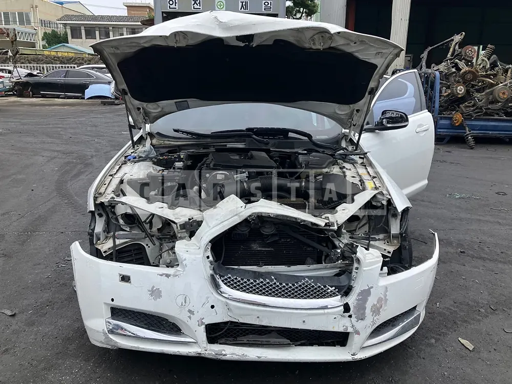 Photo 2 of 24: 2014 Jaguar XF 2.2d — Korean insurance auction