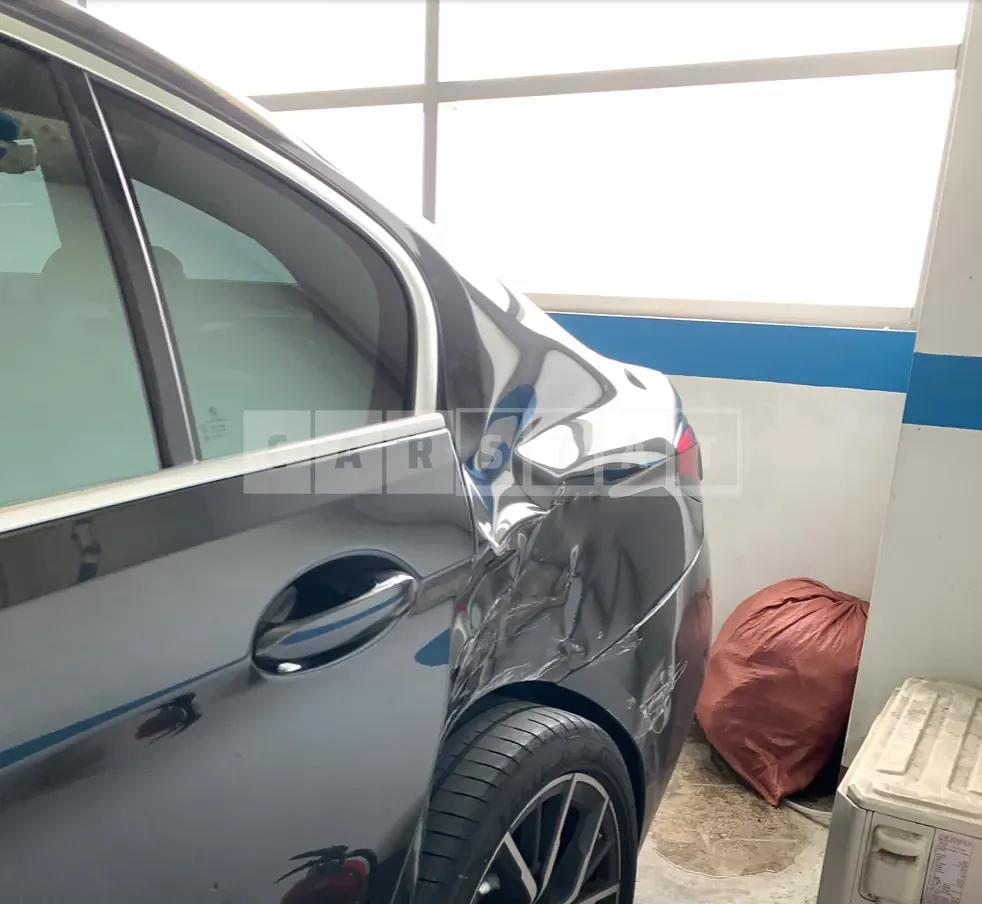 Photo 2 of 6: 2022 BMW 530i — Korean insurance auction